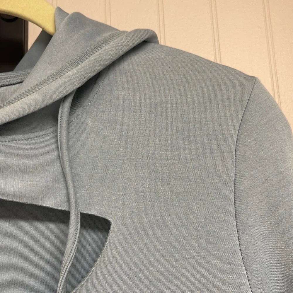 Buffbunny Balance Cropped Hoodie - Picture 5 of 13